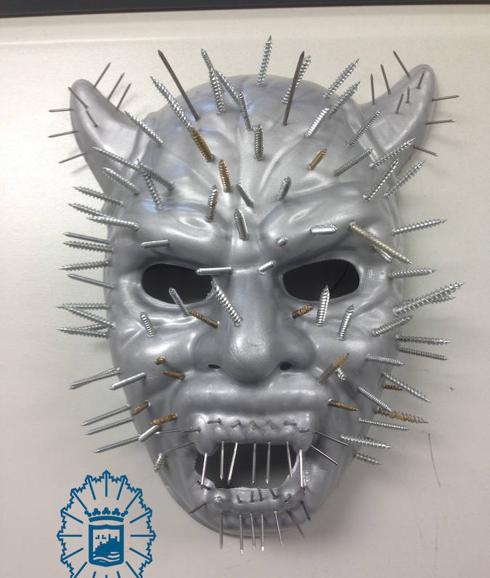 La policía realizó más de 340 actuaciones y cinco detenciones en Halloween en Málaga