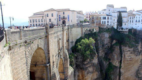 Ronda entrega su premios 'Puente del Turismo'