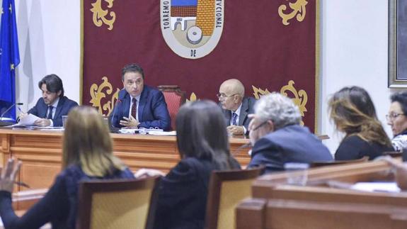 El PSOE baraja ampliar su gobierno en Torremolinos a una gran coalición
