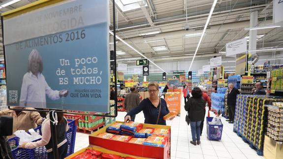 La Gran Recogida, ante el reto de conseguir hoy los 700.000 kilos de alimentos