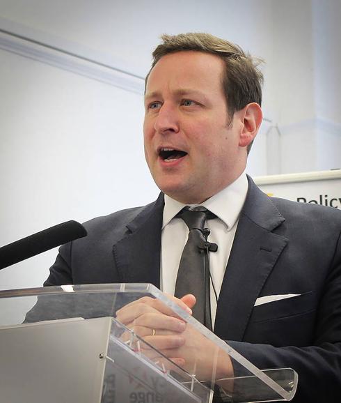 Ed Vaizey: «Escribir código debería ser como aprender a leer o matemáticas»