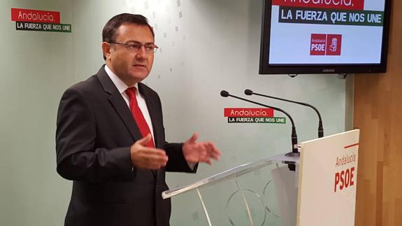 El PSOE acusa al Gobierno de Rajoy de "dilapidar" la hucha de las pensiones