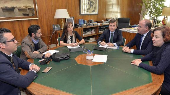 El Ayuntamiento de Antequera lleva a la comarca ante el Ministerio para defender el trasvase de Iznájar