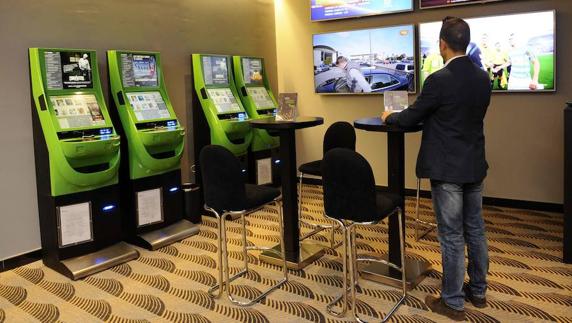 El negocio del azar se juega su futuro a los deportes