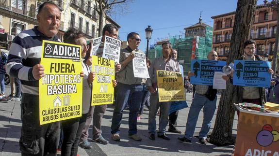 El Gobierno aprobará un código para las cláusulas suelo y ratificará 57 convenios con las comunidades