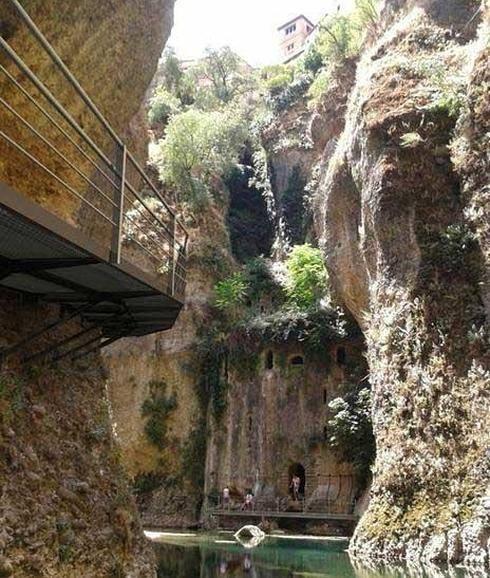 Ronda reanudará la tramitación del proyecto de la pasarela en el fondo del Tajo