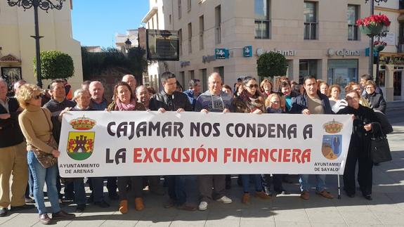 «Sin banco retrocedemos 30 años»