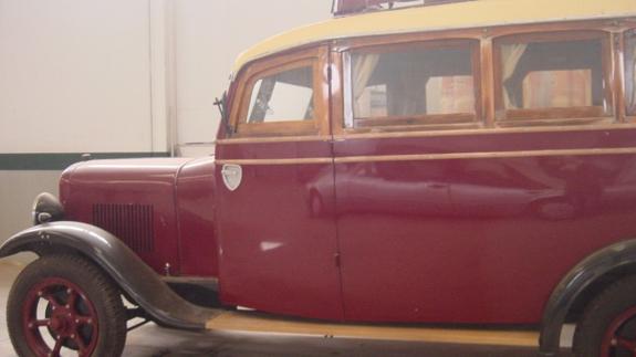 El tribunal del caso Malaya autoriza la venta de un autobús de época de Roca