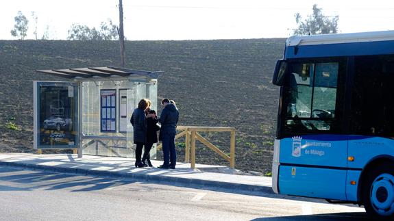 Nueva bahía de estacionamiento para la parada de Santa Rosalía-Maqueda