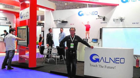 Soditec ayuda al profesor a vigilar las tablets en la clase