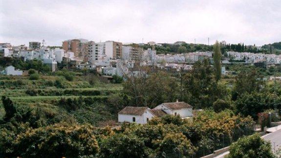 El alcalde de Coín destituye al jefe de la Policía Local investigado por un presunto delito urbanístico