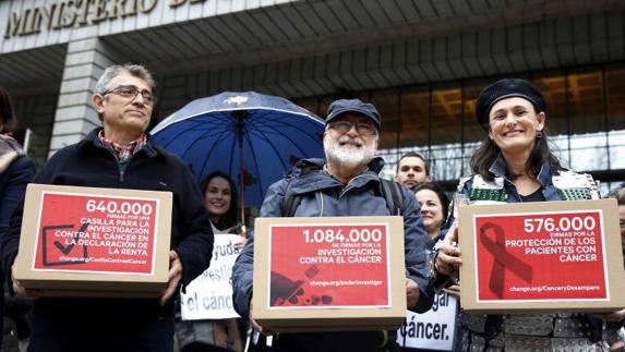 Más de dos millones de firmas para la investigación contra el cáncer