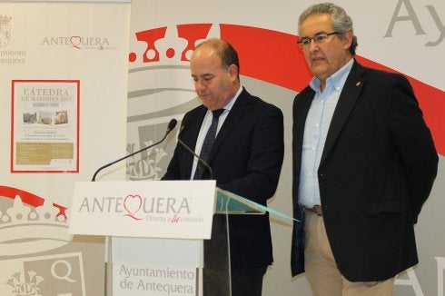 Antequera presenta la Cátedra de Mayores, con ponencias a partir de marzo