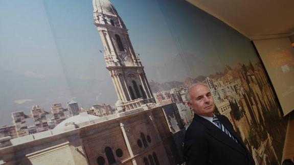 Calculan en medio millón de euros la estructura para colocar a la Catedral un tejado a dos aguas