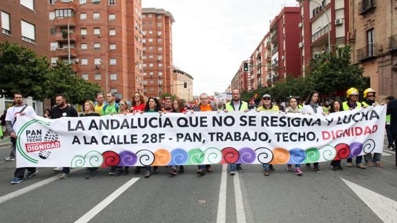 Miles de personas participan en la 'Marcha de la Dignidad'