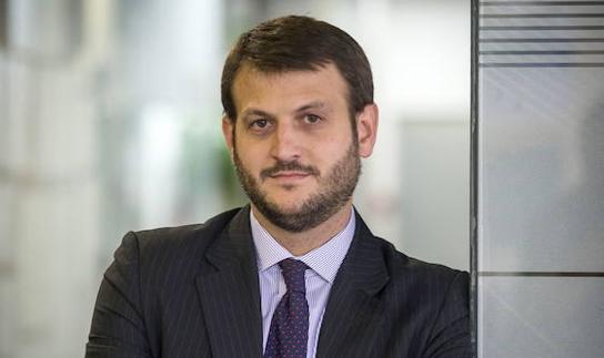 Juan Fernández-Miranda presenta en Málaga 'El guionista de la Transición'