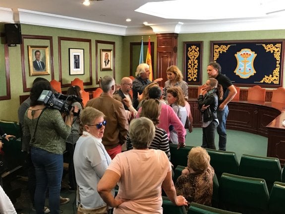 PROTESTA VECINAL POR EL IMPUESTO DE SUCESIONES