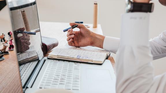 ¿Cuáles son los principales trucos legales de los autónomos para deducir gastos?