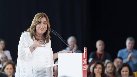 Los barones del PSOE apoyan que Susana Díaz siga como presidenta si gana las primarias