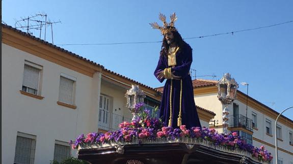 Medinaceli y Encarnación abren el Viernes de Dolores procesional en Málaga