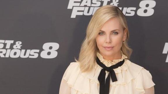 Charlize Theron le pide perdón públicamente a Pablo Motos