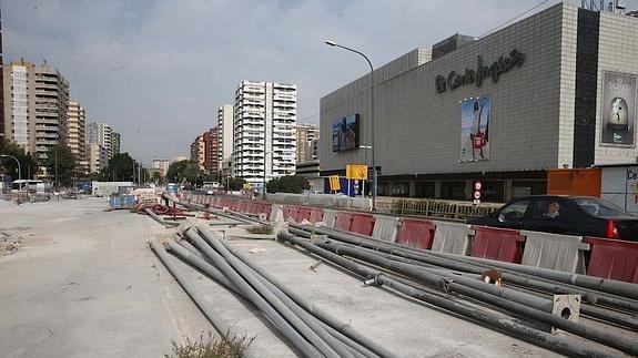El alcalde de Málaga critica el "contraste" de la Junta de "regatear dinero" en el metro al Civil y de gastar en tramo del Corte Inglés