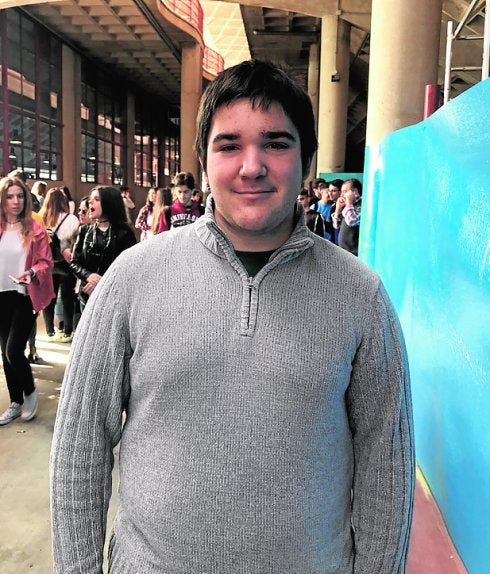 «Desde pequeño me gusta el mundo de la informática»