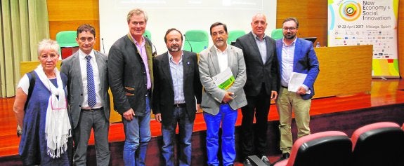 Pauli habla sobre la nueva economía social