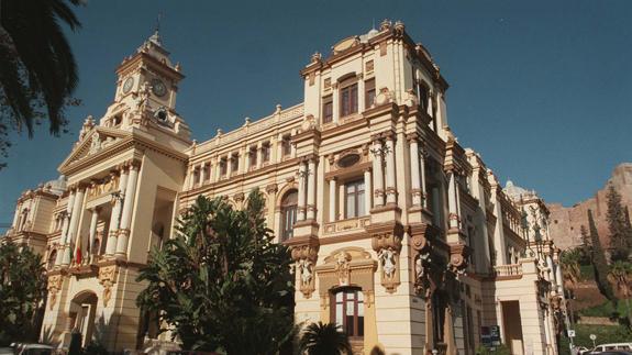 Vodafone y Orange llevan al Ayuntamiento de Málaga a los tribunales por cobrarles una nueva tasa