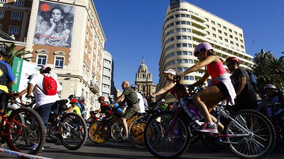 «Mi hijo quiere ser ciclista, por favor, no le mates en la carretera»