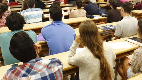 Alumnos de un centenar de institutos harán una prueba diagnóstica al terminar la ESO