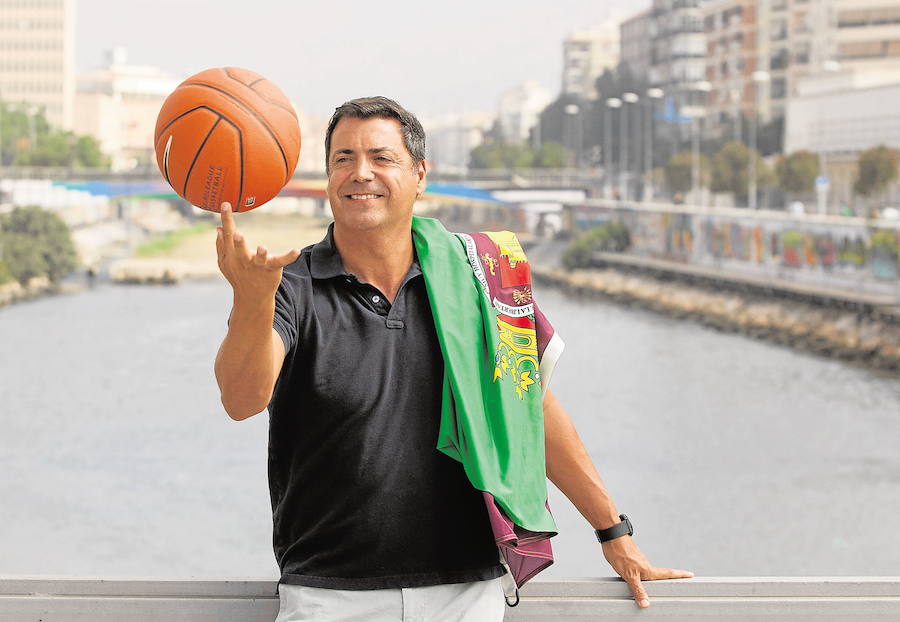 El malagueño Daniel Hierrezuelo, árbitro principal en la final de la Euroliga