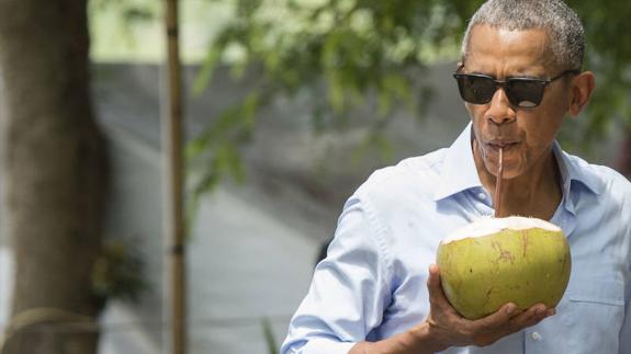 Obama, de playa en playa y en resorts de lujo