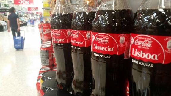 Coca-Cola invita a conocer Marbella