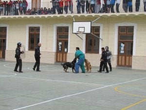 La Unidad Canina de la Policía Local se traslada a La Salle