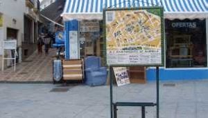 Denuncian la retirada de los paneles del centro