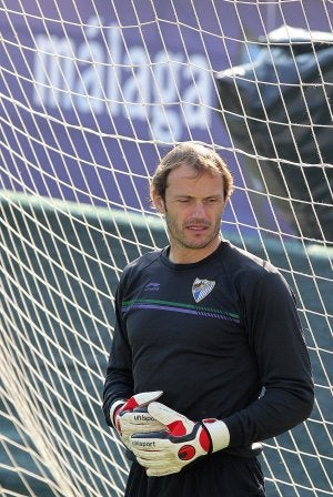 Arnau, portero del Málaga y capitán de la plantilla: «Tenemos más capacidad de la mostrada»