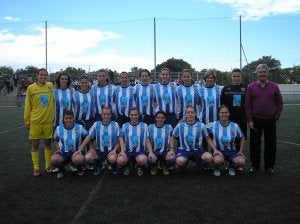 El Atlético Málaga seguirá en la Superliga pese a caer en Valencia