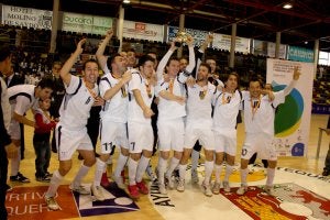 El equipo de la UMA de fútbol-sala, campeón de España universitario