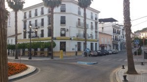 Correos pone a la venta su antigua sede en Vélez con el precio más alto de todo el país